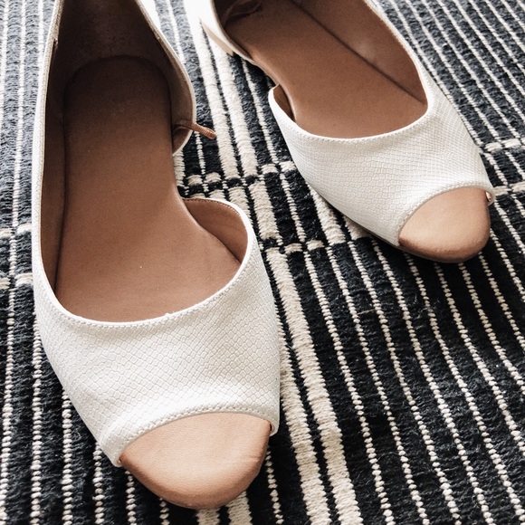 H&M Shoes - Snake Print White Flats